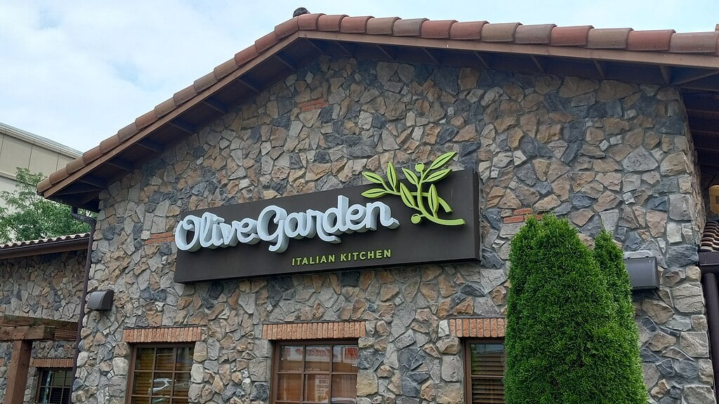 Olive Garden partners with Uber for delivery